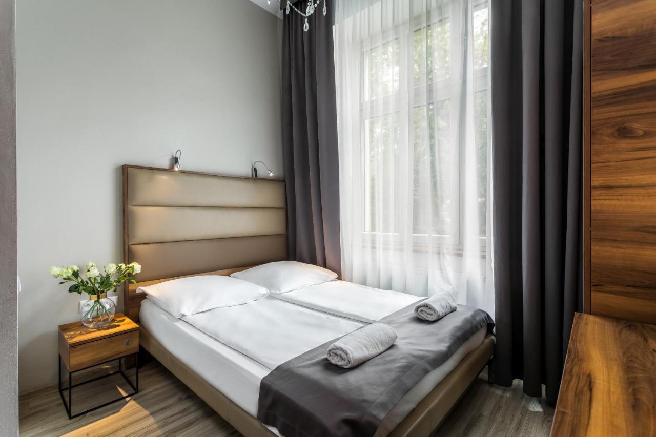 G12 Aparthotel Krakau Buitenkant foto